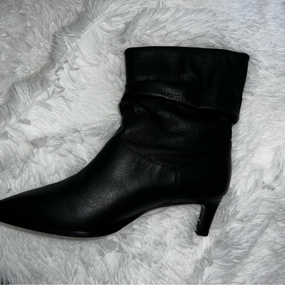 NEW Aquatalia Pointy-Toe Calf Leather Boot(final price) - Picture 3 of 3